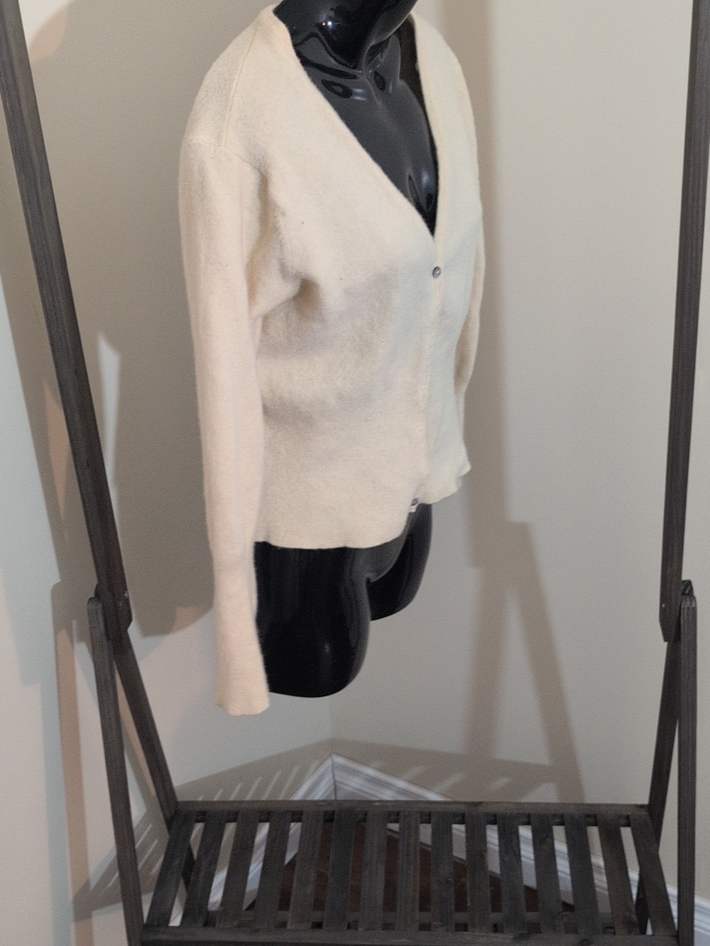 April Cornell Cream V-Neck Button-Front Women’s Sweater Long Cuffs - Picture 2 of 13